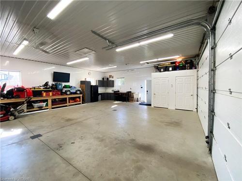 14 Marshall Drive, Norwich, ON - Indoor Photo Showing Garage