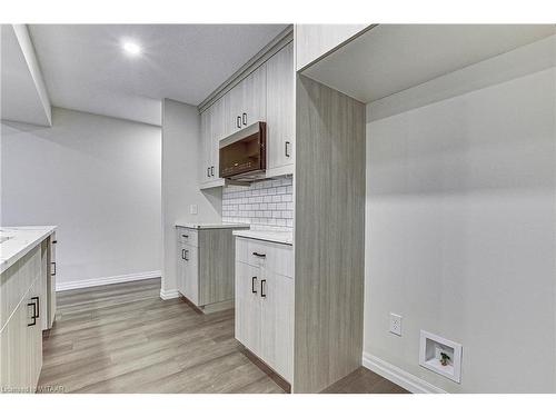 842 Water Street, Woodstock, ON - Indoor Photo Showing Kitchen