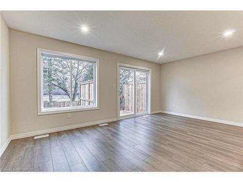 842 Water Street, Woodstock, ON - Indoor Photo Showing Other Room