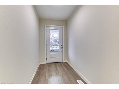 842 Water Street, Woodstock, ON - Indoor Photo Showing Other Room