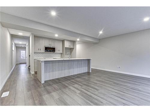 842 Water Street, Woodstock, ON - Indoor Photo Showing Kitchen