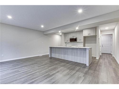 842 Water Street, Woodstock, ON - Indoor Photo Showing Kitchen