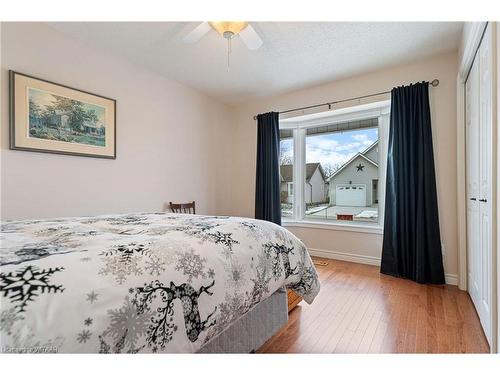 14 Wilkins Crescent, Tillsonburg, ON - Indoor Photo Showing Bedroom