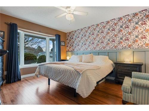 14 Wilkins Crescent, Tillsonburg, ON - Indoor Photo Showing Bedroom