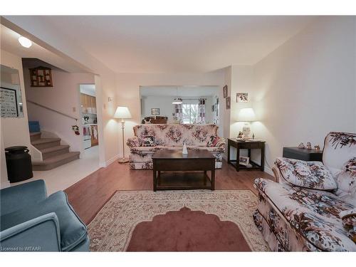 30-380 Quarter Town Line, Tillsonburg, ON - Indoor Photo Showing Living Room