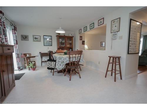 30-380 Quarter Town Line, Tillsonburg, ON - Indoor Photo Showing Dining Room