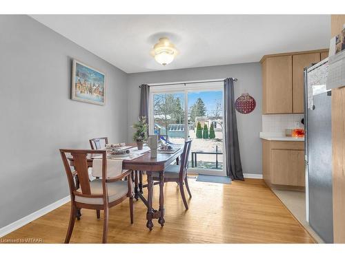 211 Quarterline Road, Tillsonburg, ON - Indoor Photo Showing Dining Room