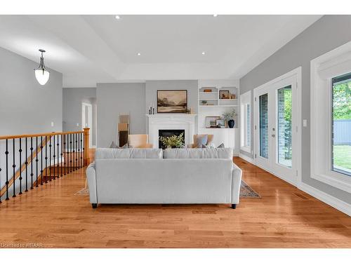 6 Wood Haven Drive, Tillsonburg, ON - Indoor Photo Showing Living Room With Fireplace