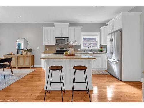 6 Wood Haven Drive, Tillsonburg, ON - Indoor Photo Showing Kitchen