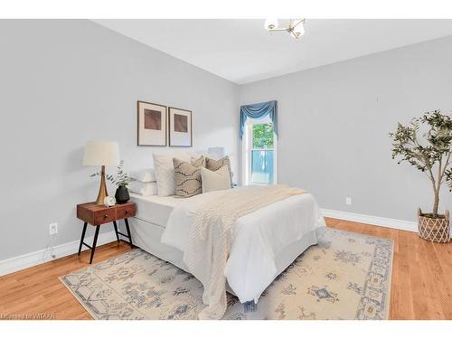 6 Wood Haven Drive, Tillsonburg, ON - Indoor Photo Showing Bedroom