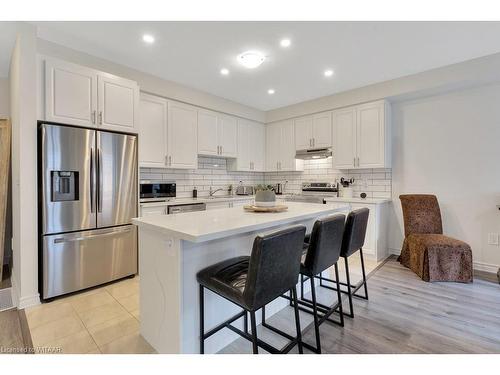 10 Beretta Street, Tillsonburg, ON - Indoor Photo Showing Kitchen With Upgraded Kitchen