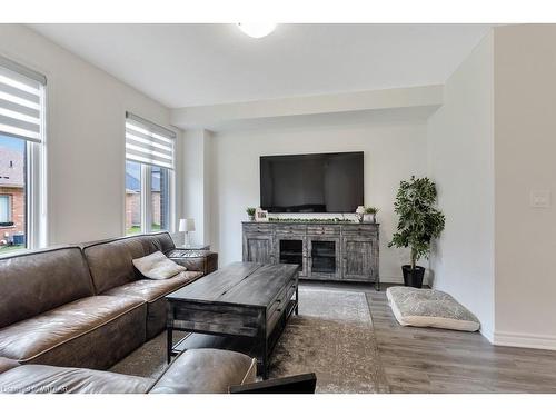 10 Beretta Street, Tillsonburg, ON - Indoor Photo Showing Living Room With Fireplace