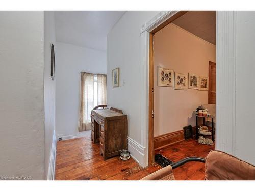 13 Oxford Street, Woodstock, ON - Indoor Photo Showing Other Room