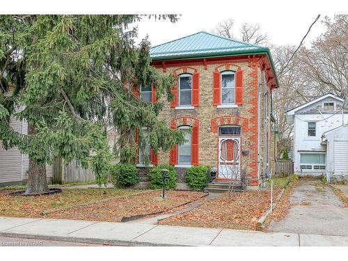 13 Oxford Street, Woodstock, ON - Outdoor With Facade