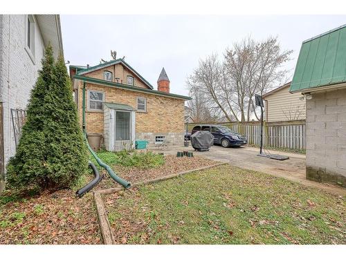 13 Oxford Street, Woodstock, ON - Outdoor With Exterior