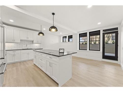 104-247 Brock Street, Amherstburg, ON - Indoor Photo Showing Kitchen With Upgraded Kitchen