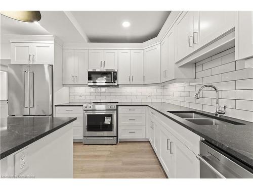 104-247 Brock Street, Amherstburg, ON - Indoor Photo Showing Kitchen With Double Sink With Upgraded Kitchen