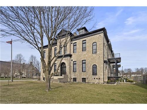 202-247 Brock Street, Amherstburg, ON - Outdoor