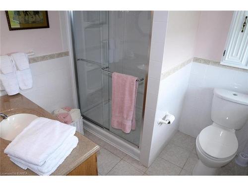 2969 Highway 15, Kingston, ON - Indoor Photo Showing Bathroom