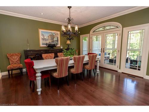 16 Riverside Drive, Kingston, ON - Indoor Photo Showing Dining Room
