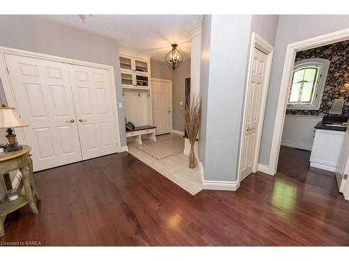 16 Riverside Drive, Kingston, ON - Indoor Photo Showing Other Room