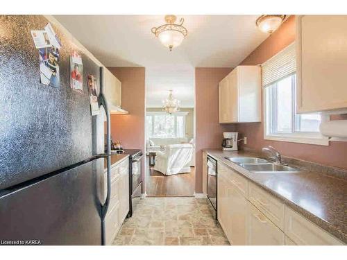 448 Dolshire Street, Kingston, ON - Indoor Photo Showing Kitchen With Double Sink