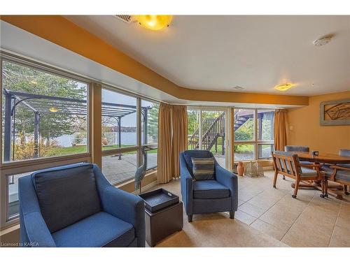 478 Sherman Point Road, Napanee, ON - Indoor Photo Showing Living Room