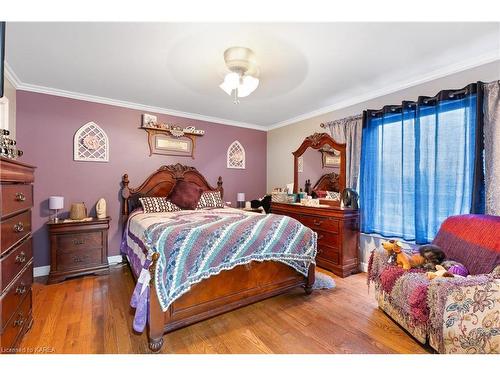 4117 Saddlemire Road, Williamsburg, ON - Indoor Photo Showing Bedroom