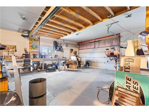 4117 Saddlemire Road, Williamsburg, ON - Indoor Photo Showing Garage
