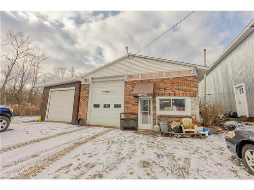 2990 County Rd 6, Yarker, ON 