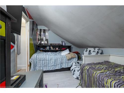 383 Main Street, Bath, ON - Indoor Photo Showing Bedroom
