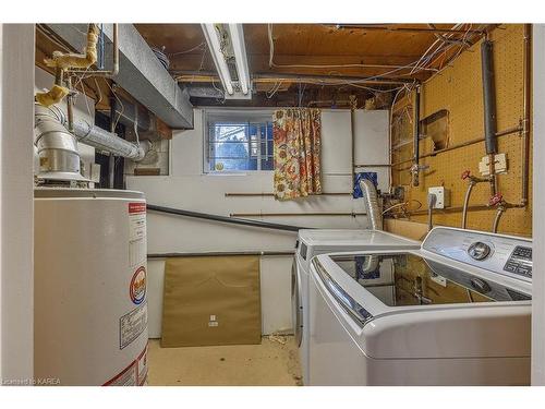 33 Robertson Lane, Belleville, ON - Indoor Photo Showing Laundry Room