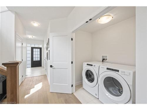 1399 Monarch Drive, Kingston, ON - Indoor Photo Showing Laundry Room
