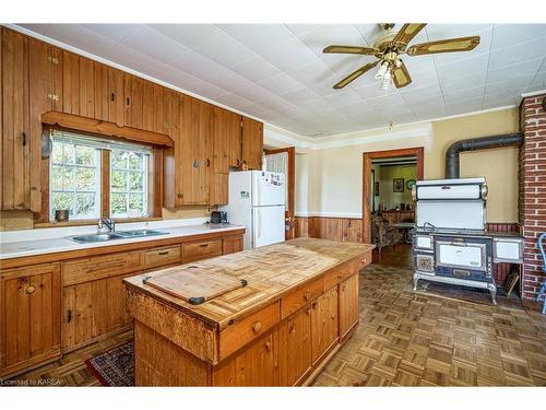 3148 Highway 32, Seeleys Bay, ON - Indoor Photo Showing Kitchen With Double Sink