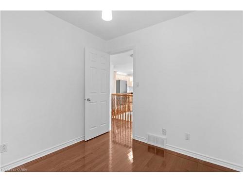 679 Melrose Street, Kingston, ON - Indoor Photo Showing Other Room