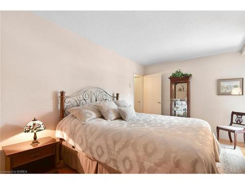 606-109 King Street, Brockville, ON - Indoor Photo Showing Bedroom
