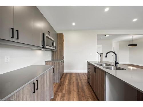 116 Potter Drive, Odessa, ON - Indoor Photo Showing Kitchen With Double Sink With Upgraded Kitchen