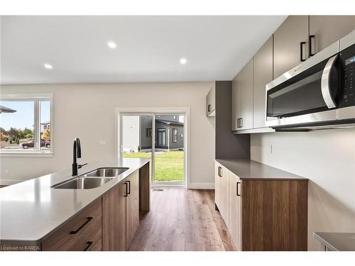 116 Potter Drive, Odessa, ON - Indoor Photo Showing Kitchen With Double Sink