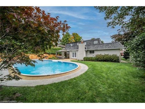 302 Avenue Road, Kingston, ON - Outdoor With In Ground Pool With Backyard
