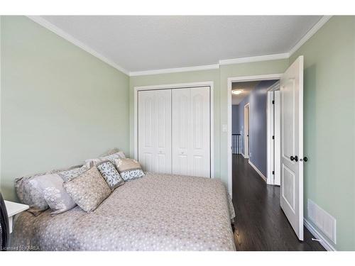 1508 Crimson Crescent, Kingston, ON - Indoor Photo Showing Bedroom