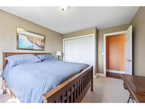 511 Glennelm Road, Greater Napanee, ON - Indoor Photo Showing Bedroom