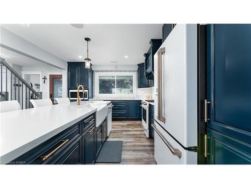 24 Jackstraw Lane, Gananoque, ON - Indoor Photo Showing Kitchen With Upgraded Kitchen