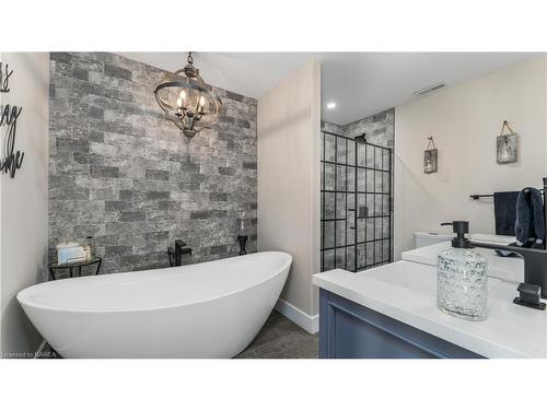 24 Jackstraw Lane, Gananoque, ON - Indoor Photo Showing Bathroom