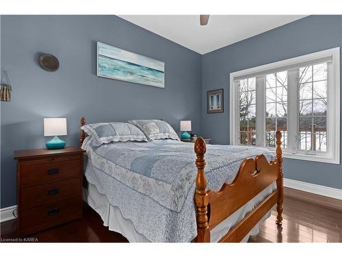1282 Richmond Lane, Parham, ON - Indoor Photo Showing Bedroom