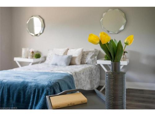 1-258 Kingscourt Avenue, Kingston, ON - Indoor Photo Showing Bedroom