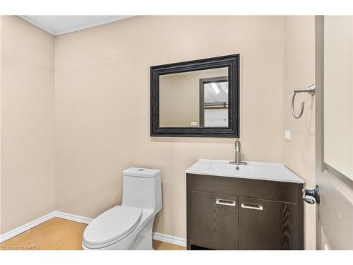 538 Mount Chesney Road, Inverary, ON - Indoor Photo Showing Bathroom