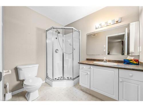 5 Westview Drive, Brighton, ON - Indoor Photo Showing Bathroom