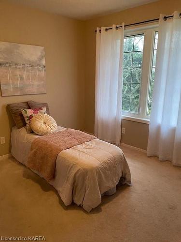 5 Westview Drive, Brighton, ON - Indoor Photo Showing Bedroom