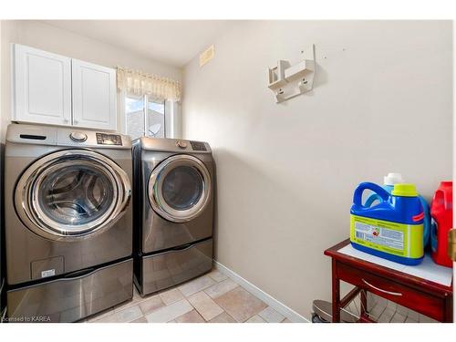 5 Westview Drive, Brighton, ON - Indoor Photo Showing Laundry Room