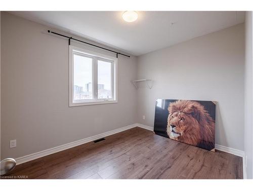 171 Briceland Street, Kingston, ON - Indoor Photo Showing Other Room
